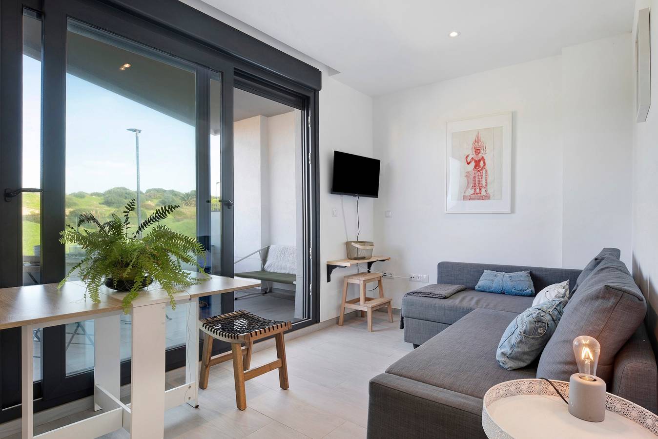 Apartamento entero, Apartamento vacacional "Casa Maracuya" con terraza privada y Wi-Fi in Playa de Los Lances, Tarifa