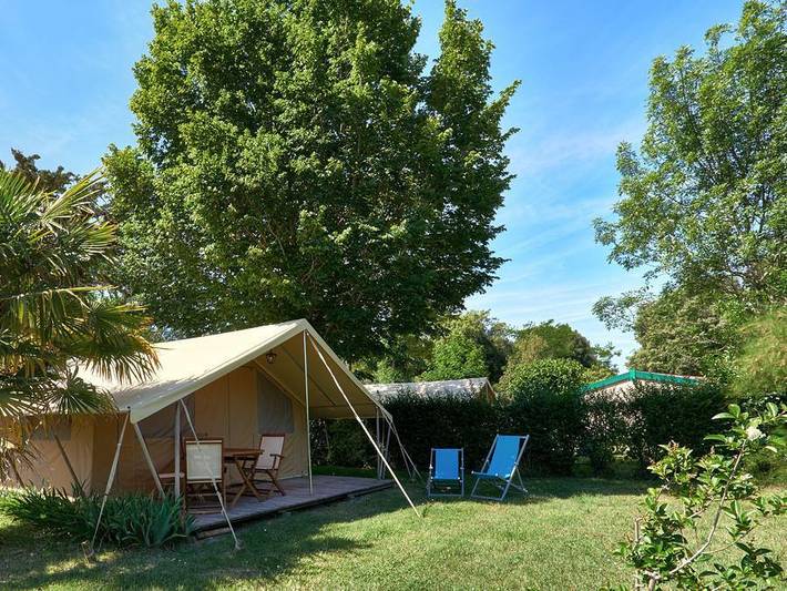 Tente pour 2 personnes, avec bassin pour enfant et sauna en Charente-Maritime - 2
