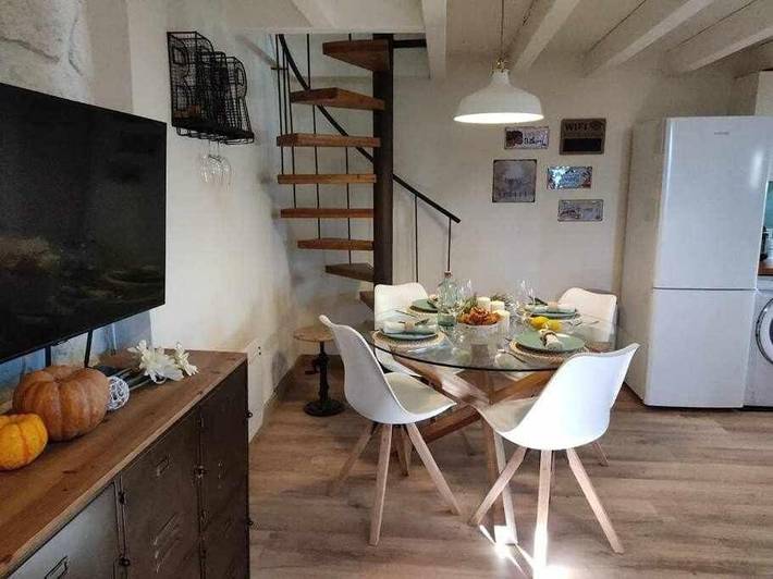 Gîte pour 6 personnes, avec terrasse, animaux acceptés à Enveitg - 2