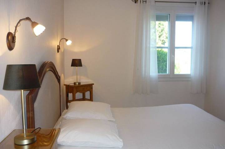 Gîte pour 6 personnes, avec terrasse à Saugues - 4