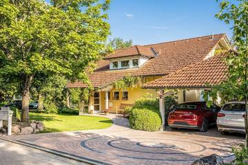 Ferienwohnung für 4 Personen, mit Pool und Garten sowie Sauna in Bad Dürrheim