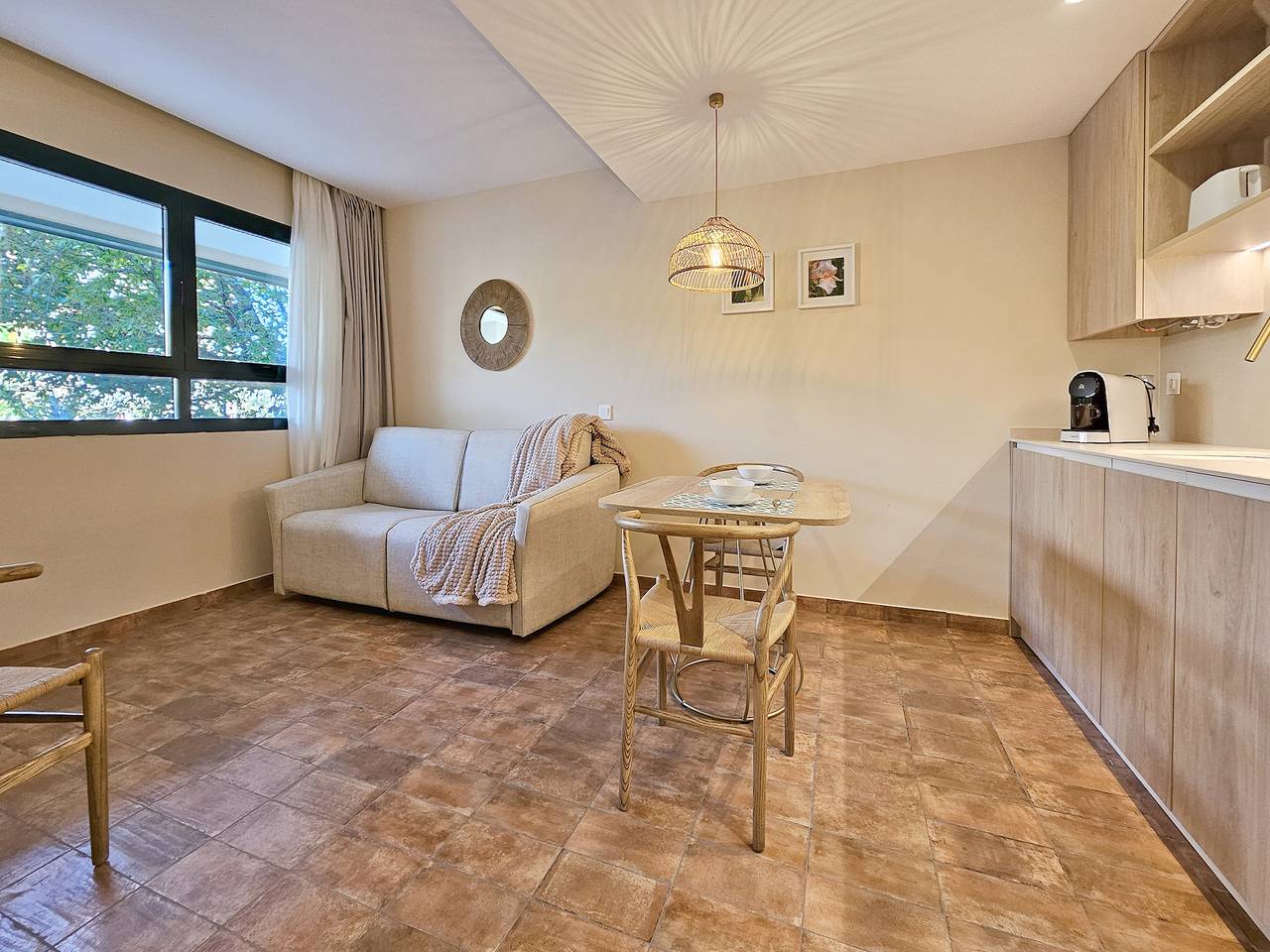 Entire apartment, Holiday apartment for 4 people in Valencia City Centre, Valencia