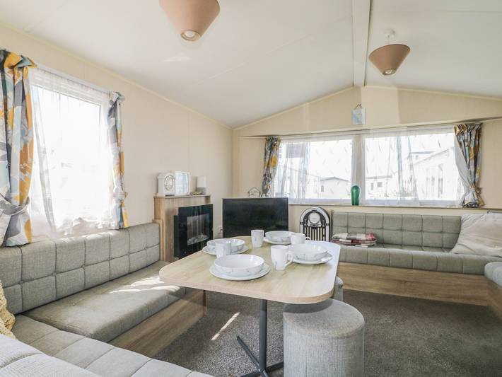 Lodge pour 6 personnes, avec jardin et piscine - 1