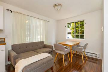 Vacation Rental for 4 Guests in Picnic Point-North Lynnwood, Snohomish County, Picture 2