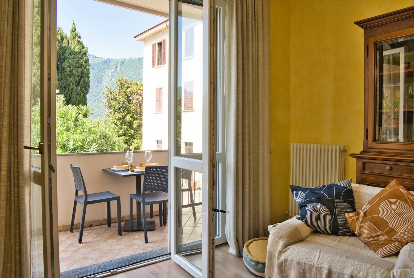 Geheel appartement, Guzzi Lovers: La vacanza perfetta a Mandello in Mandello del Lario, Westelijke Bergamo-Alpen