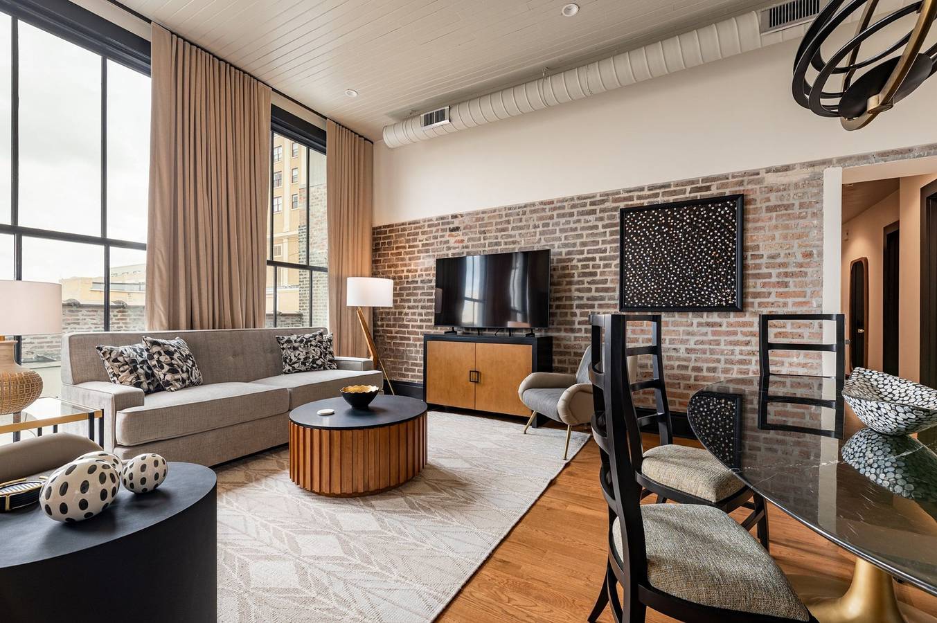 Apartamento entero, 3Br Ultimate Group Retreat 2 Blocks to Bourbon St | The Mayfair in Storyville (New Orleans), New Orleans