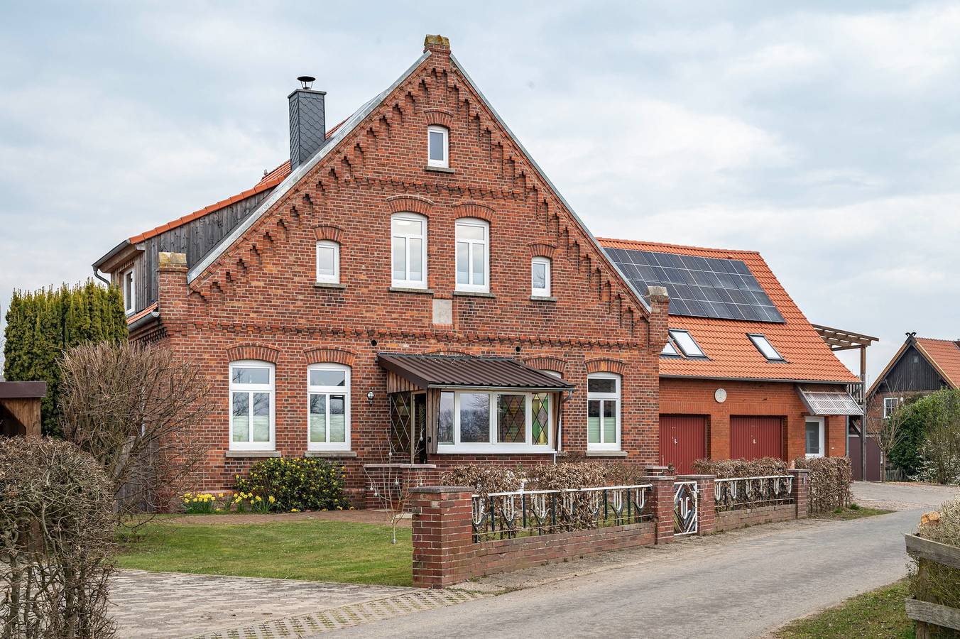 Ganze Wohnung, Ferienwohnung Dierking" mit privater Terrasse, privatem Garten und Wi-Fi in Gilten, Aller-Leine-Tal