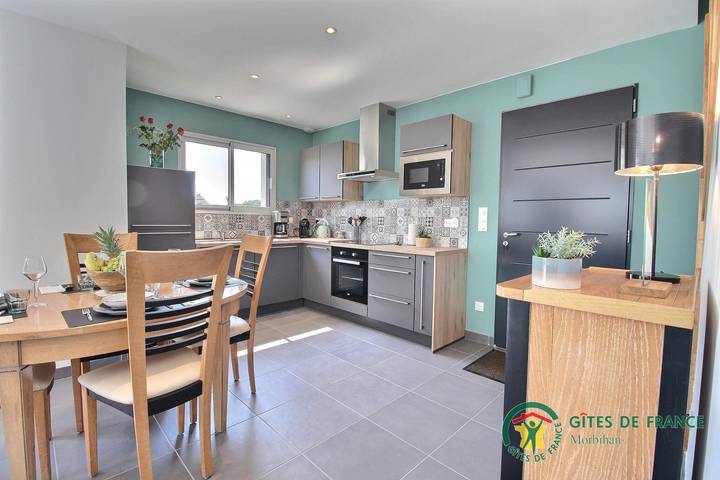 Gîte pour 8 personnes, avec Terrasse et Jardin dans Plage de Beg Lann - 2