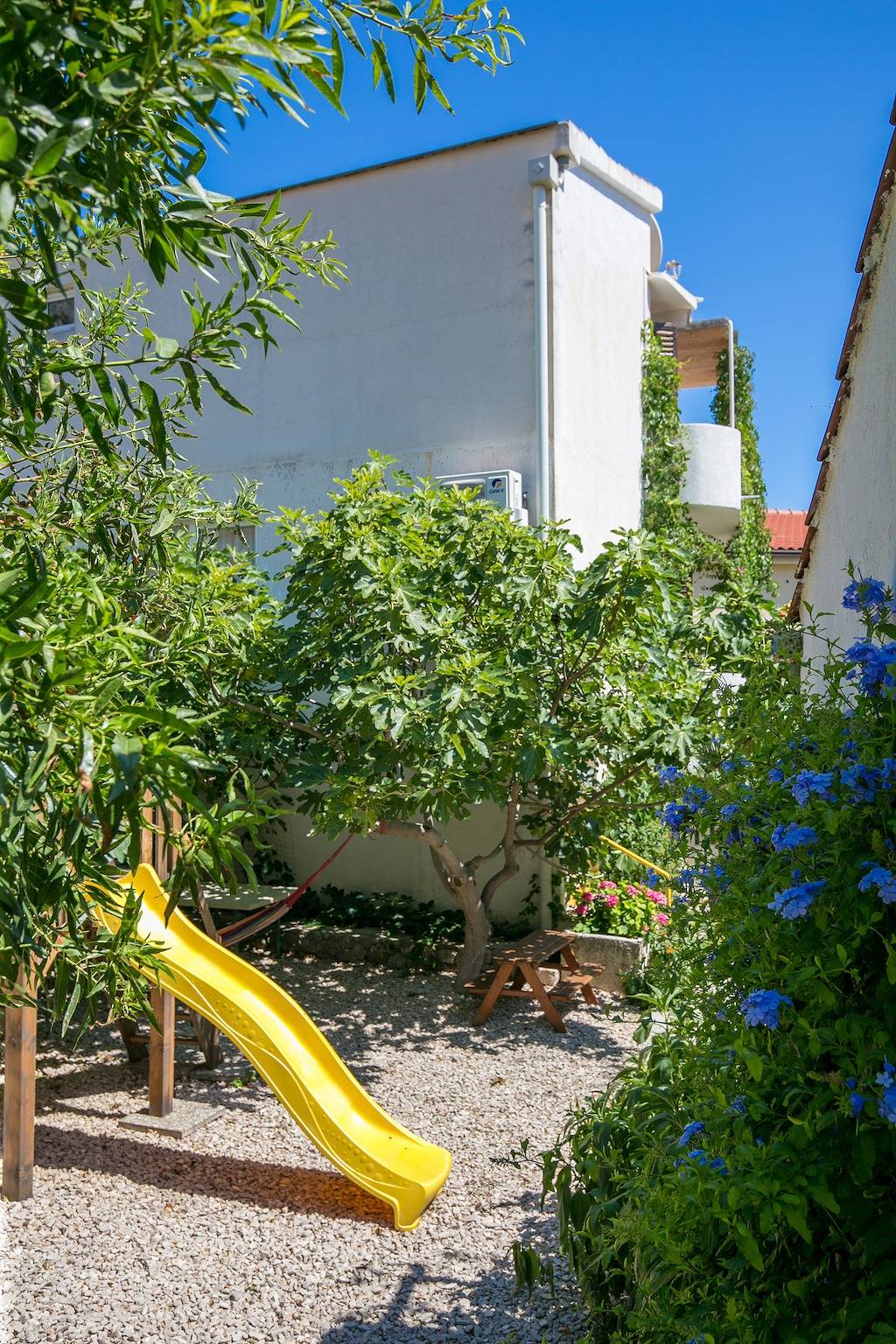Ganze Wohnung, Apartments by the sea Igrane, Makarska - 24626 in Igrane, Makarska Riviera