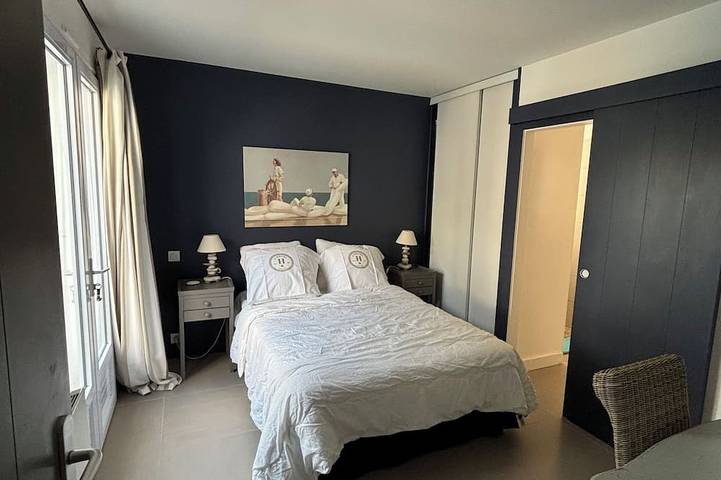 Location de vacances pour 10 personnes, avec jardin dans Plage des Gollandieres (Le Bois-Plage-en-Re) - 4