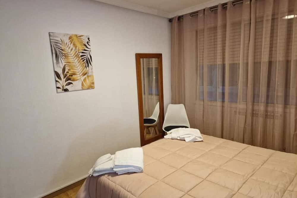 Entire apartment, Lovely Balaídos in Vigo, Rías Baixas