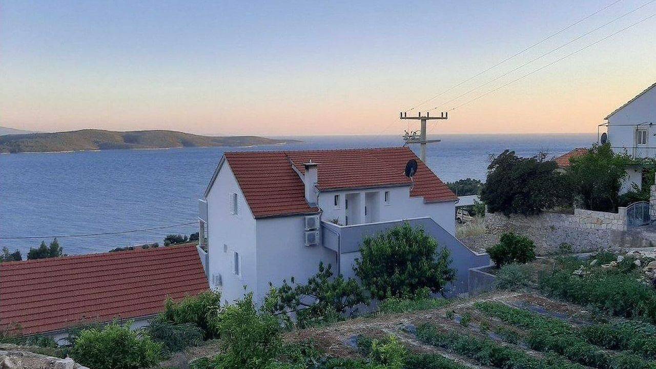 Ganze Ferienwohnung, Ferienwohnung für 4 Personen (62 m²) in Jelsa in Zavala, Hvar