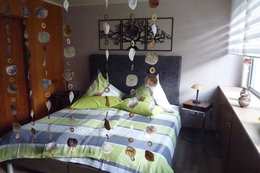 Ganze Wohnung, Ferienwohnung Schwamborn - 2-Bett-Ferienwohnung, Studio in Zülpich, Eifel (Nordrhein-Westfalen)