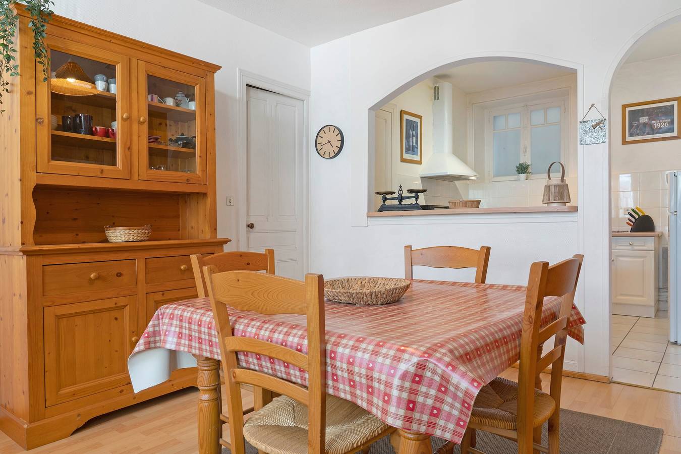 Ganze Wohnung, Apartment 'Estaing' mit Bergblick, privater Terrasse und Wlan in Argelès-Gazost, Französische Pyrenäen