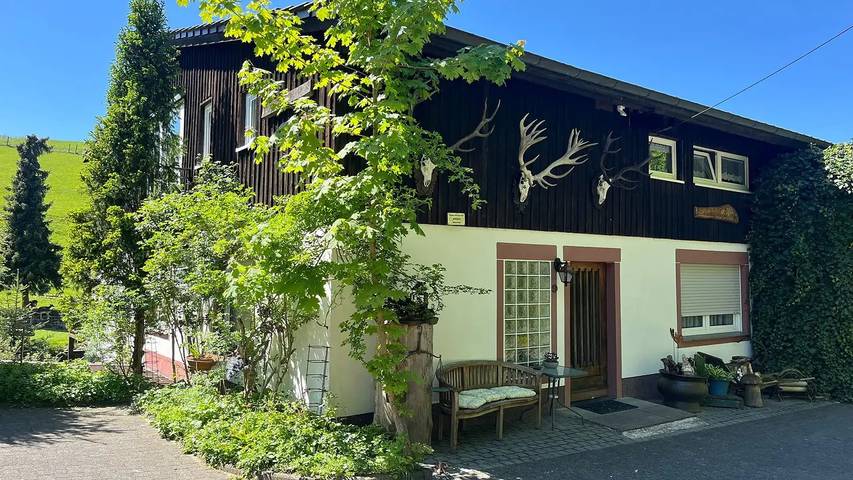 Ferienwohnung für 3 Personen, mit Garten