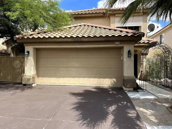 Location de vacances pour 10 personnes, avec jacuzzi et jardin ainsi que piscine et balcon à Las Vegas