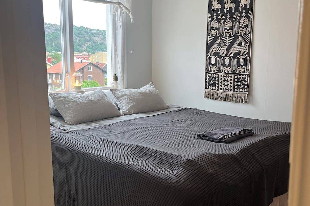 Family 6Br Retreat Sleeps 16+ - Dual Spas in Mölndal, Västergötland