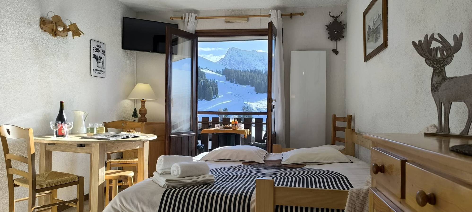 Apartamento vacacional entero, Slow Chalet Tilleuls with mountain view – near ski slopes & hiking 5 pers in Manigod, Región de Annecy