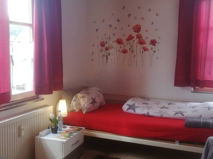 Appartement entier, Appartement White – « Haus Lindheim » avec Wi-Fi, charme historique et service personnalisé in Altenstadt, Vettéravie