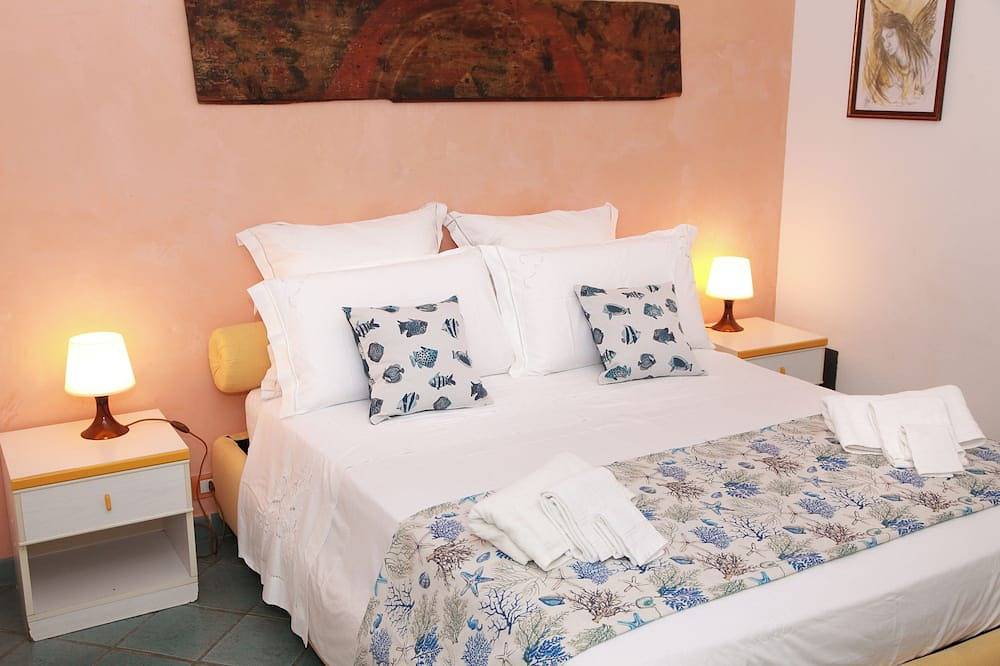 Elegante villa in stile siciliano nel porticciolo turistico Marina di Portorosa in Tonnarella, Furnari