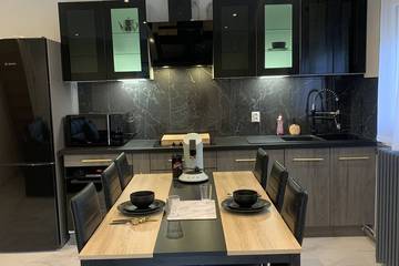 Gîte pour 8 personnes, avec jardin et balcon à Garges-lès-Gonesse