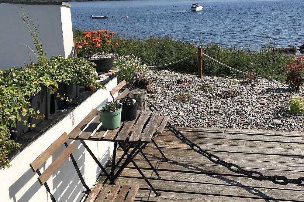 Pier Cottage at Kames -  a cosy studio cottage in Kames, Argyll & Bute