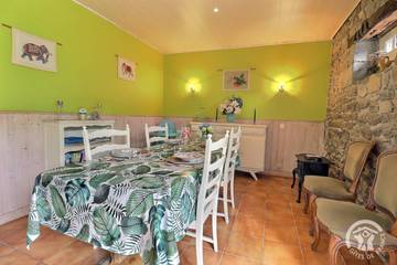 Gîte pour 5 Personnes dans Mesnil-Roc'h, Région de Saint-Malo, Photo 1