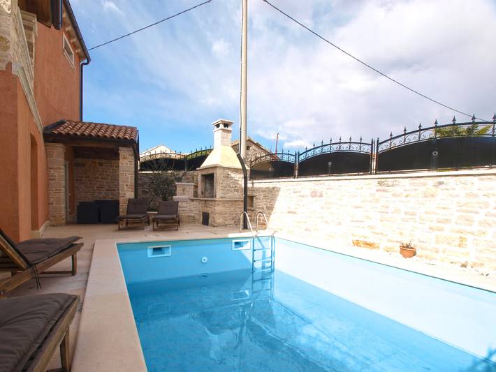 Ferienhaus für 4 Personen, mit Terrasse und Pool in Zentralistrien - 2