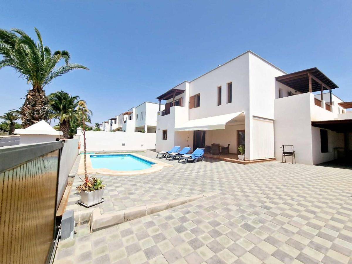 Casa Daniela en Costa Teguise in Playa Roca, Teguise