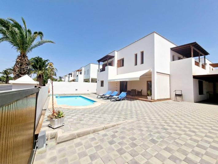 Casa de vacaciones para 6 personas, con Balcón y Jacuzzi además de Terraza y Jardín en Las Caletas