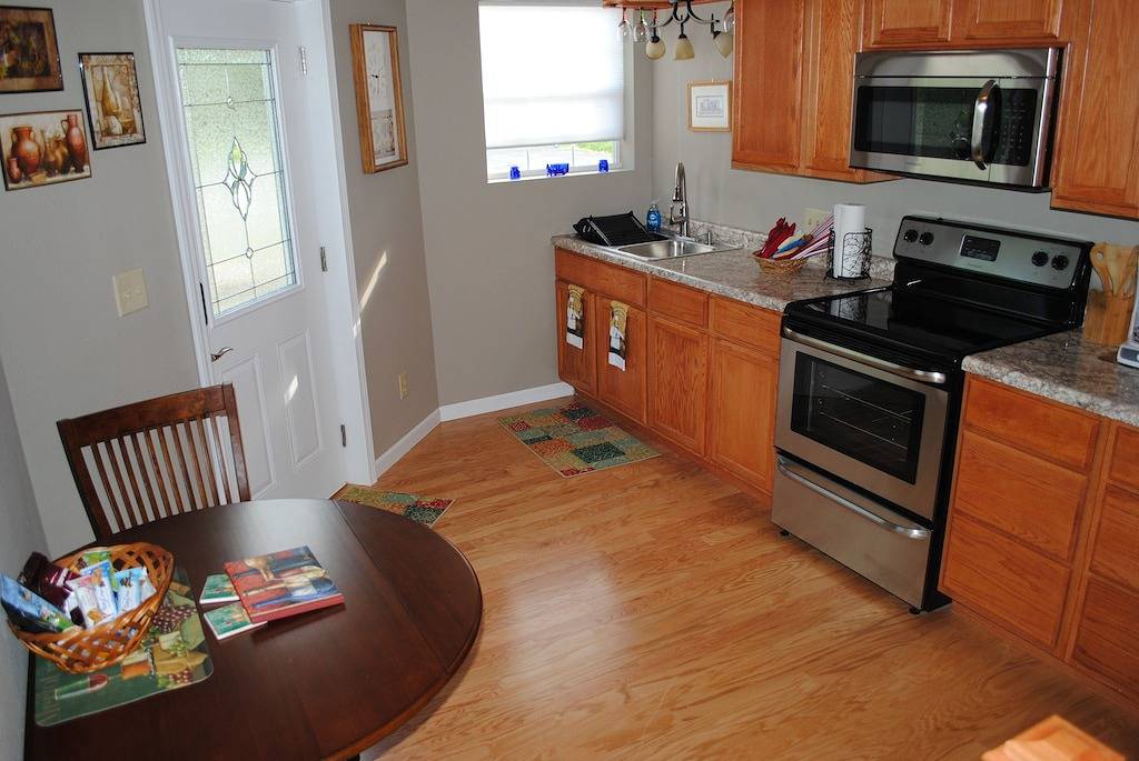 Walk to Wineries - malerisches Dorf - Grill - Terrasse - Wifi - Amazing Shower in Alto Pass, Union County (IL)