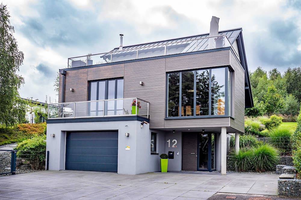 Modernes Ferienhaus am See,  5***** nach Dtv, Dachterrasse mit Panorama-Seeblick in Körbecke, Möhnesee
