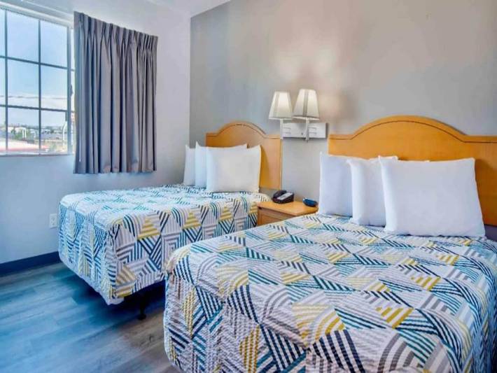 Hotel für 4 Personen, mit Terrasse und Pool, mit Haustier - 1