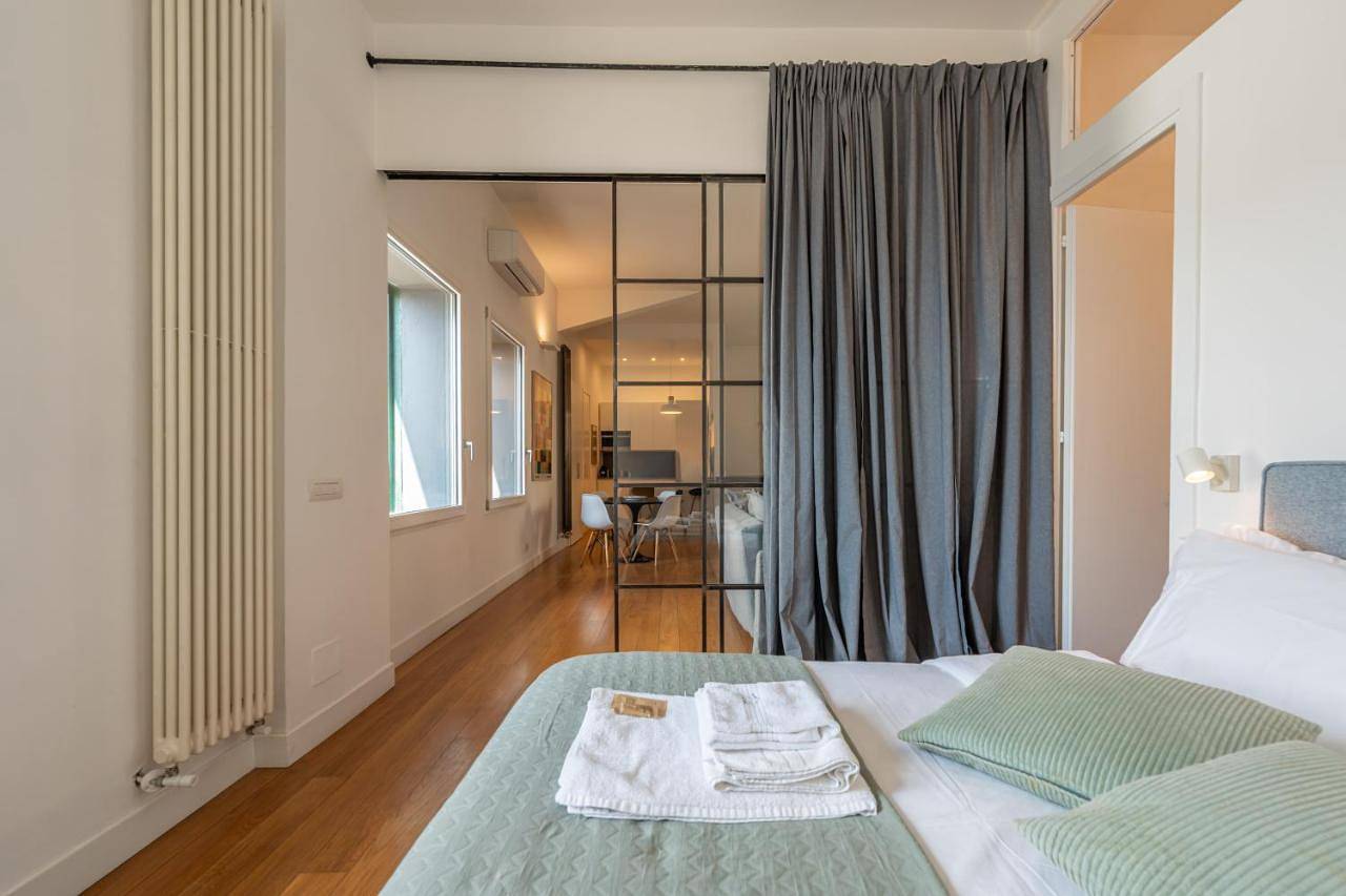 Appartamento intero, Loft sull'acqua con vista mozzafiato in Posillipo, Napoli