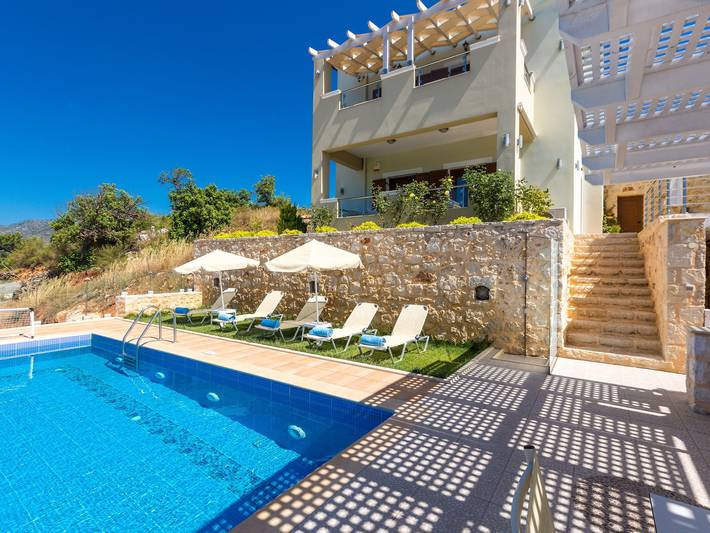 Ferienhaus für 8 Personen, mit Balkon und Garten sowie Pool in Achlades