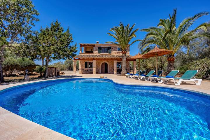 Finca für 6 Personen, mit Terrasse und Pool sowie Garten in Cala Santanyí - 2