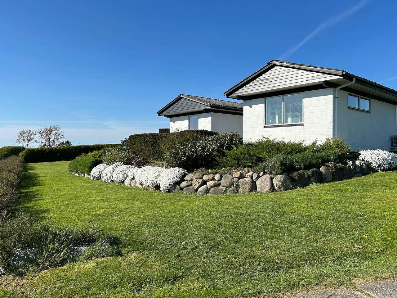 70er-Jahre-Ferienhaus mit Blick aufs Wasser in Kleiner Belt