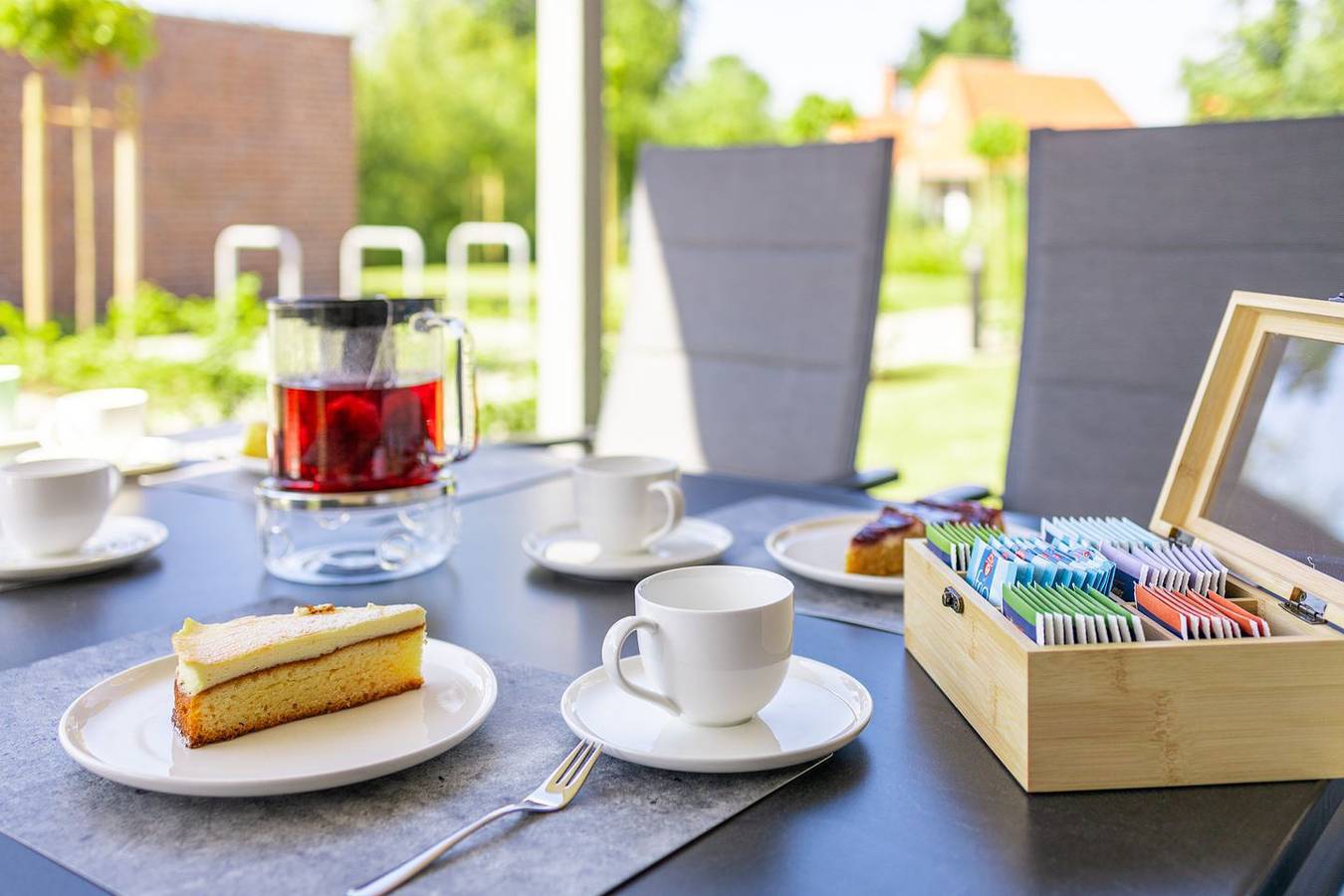 Ganze Wohnung, Dorumer Sielhuus 7 – Nordseezeit zu zweit. Terrasse. Ruhig. Modern. in Dorum-Neufeld, Samtgemeinde Land Wursten