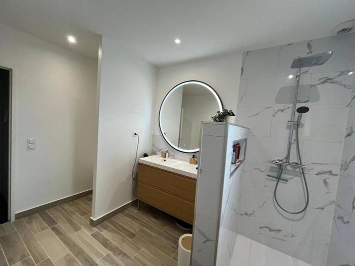 Gîte pour 2 personnes, avec jardin et terrasse à Riom - 4