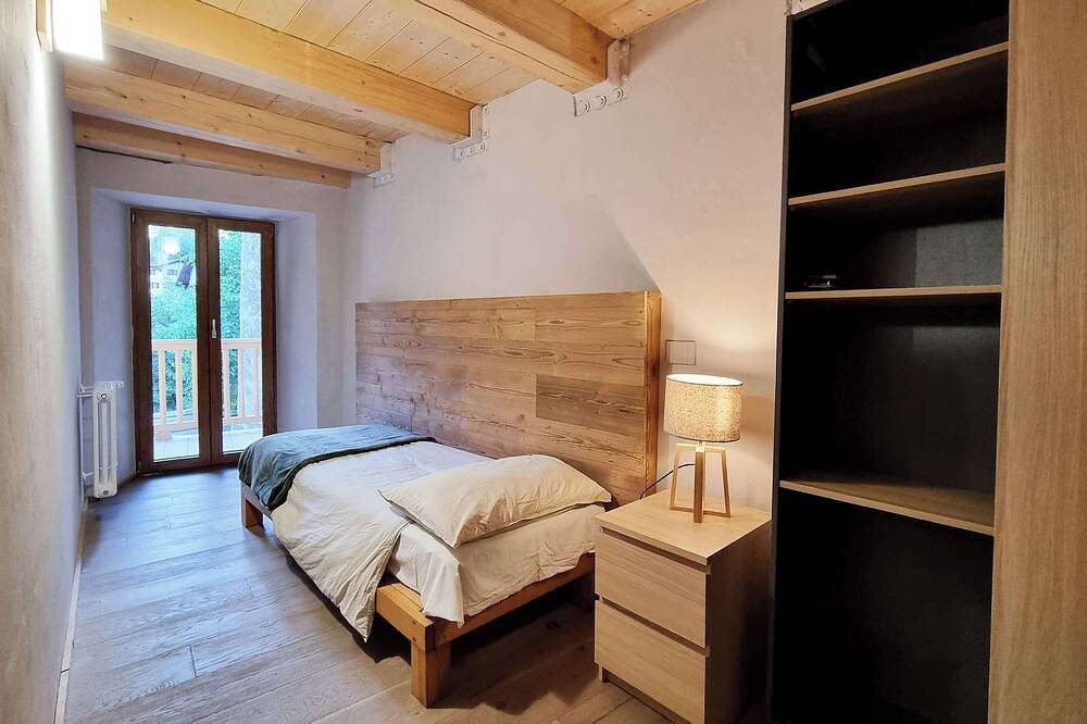 Entire apartment, Alpine Chic Retreat in Courmayeur, Massif du Mont-Blanc