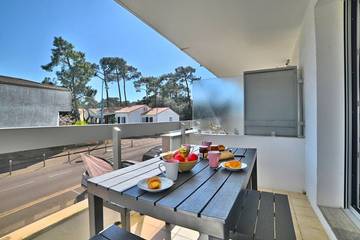 Gîte pour 4 personnes, avec balcon dans Office De Tourisme Des Mathes La Palmyre