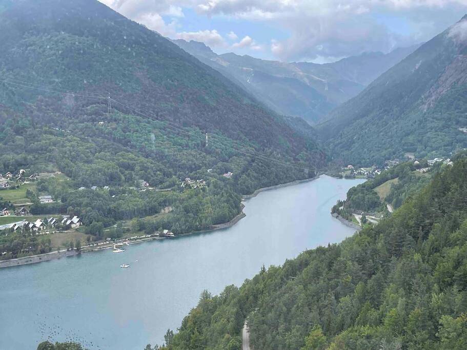 Appartement entier, Allemond - Restful 2 bed apartment for ski, cycle & family in Allemond, Parc national des Écrins