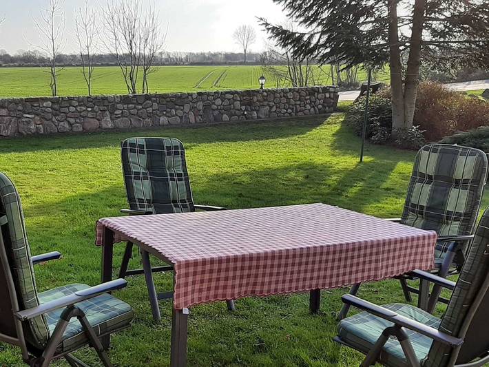 Ferienhaus mit Meerblick für 5 Personen, mit Ausblick und Terrasse sowie Garten, kinderfreundlich in Geltinger Bucht - 4