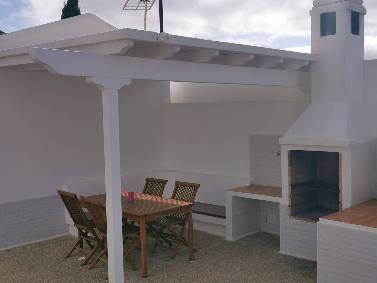Entire holiday apartment, Independent one bedroom apartment with barbecue and fully private terrace. in Tahiche, Teguise