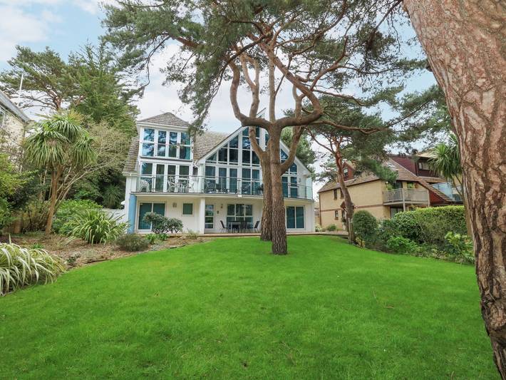 Cottage für 8 Personen mit Terrasse in Sandbanks, Poole