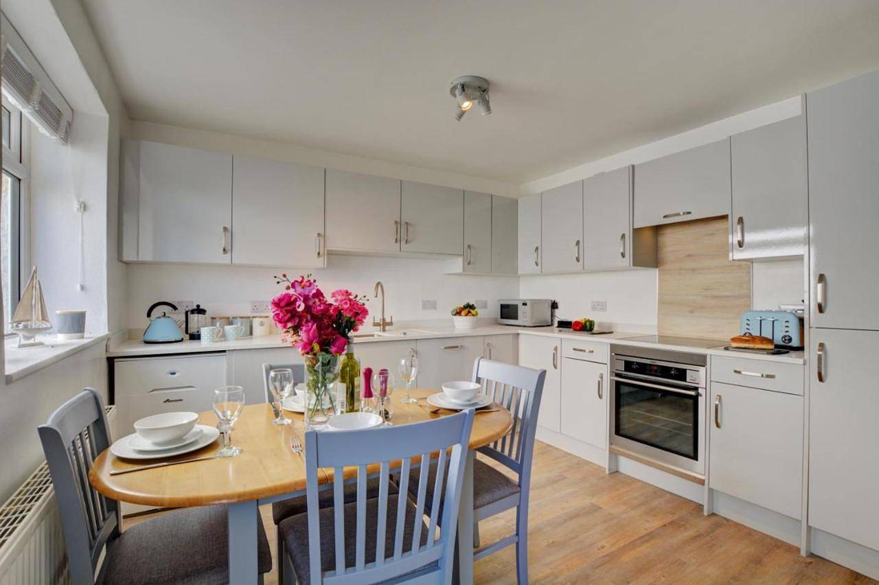 Holiday Home in Crackington Haven, Pentire Point - Widemouth