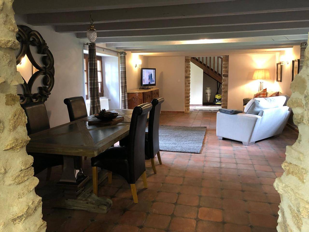 Two-Bedroom House in Bersac-sur-Rivalier, Région de Limoges