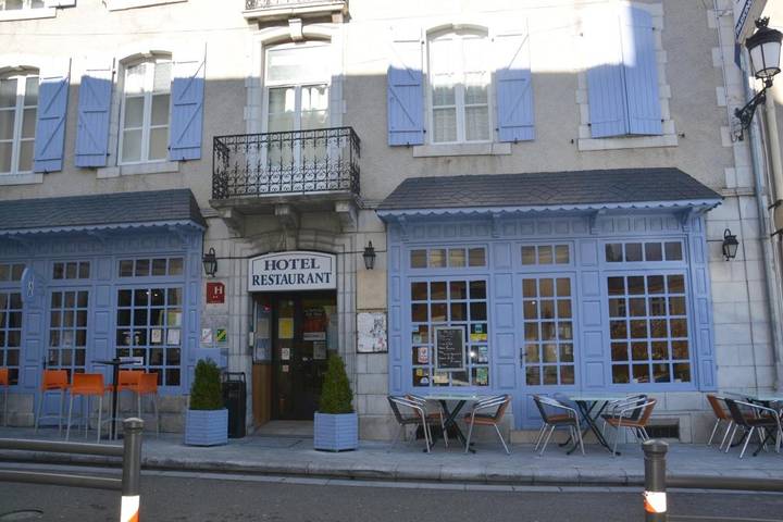 Hôtel pour 3 personnes, avec terrasse à Arudy
