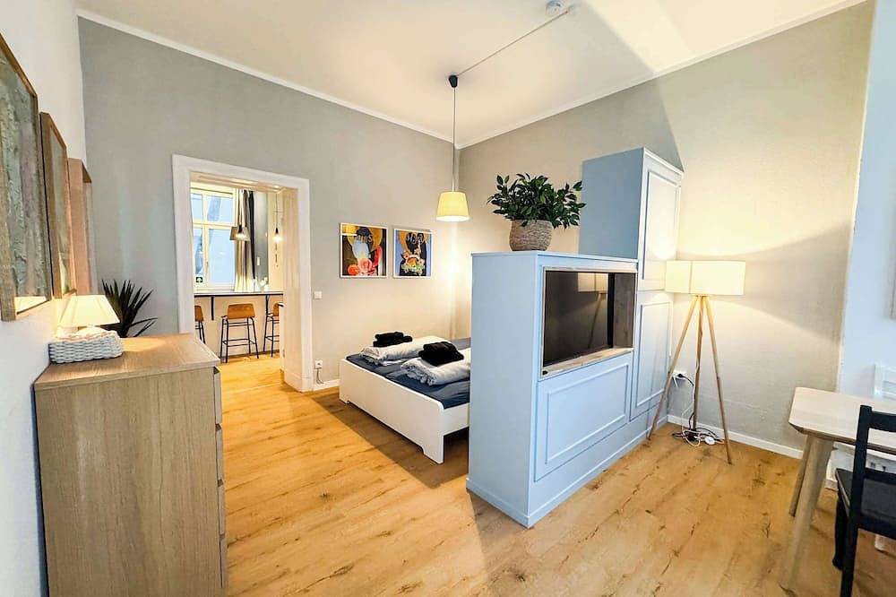 Ganze Wohnung, High-design Loft for 4 in the center of Pberg in Prenzlauer Berg Berlin, Berlin