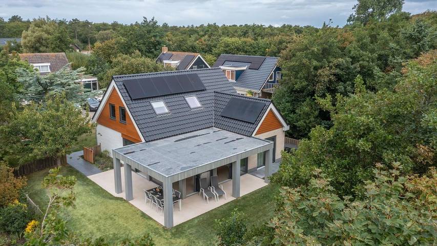 Villa voor 9 personen, met tuin in De Koog